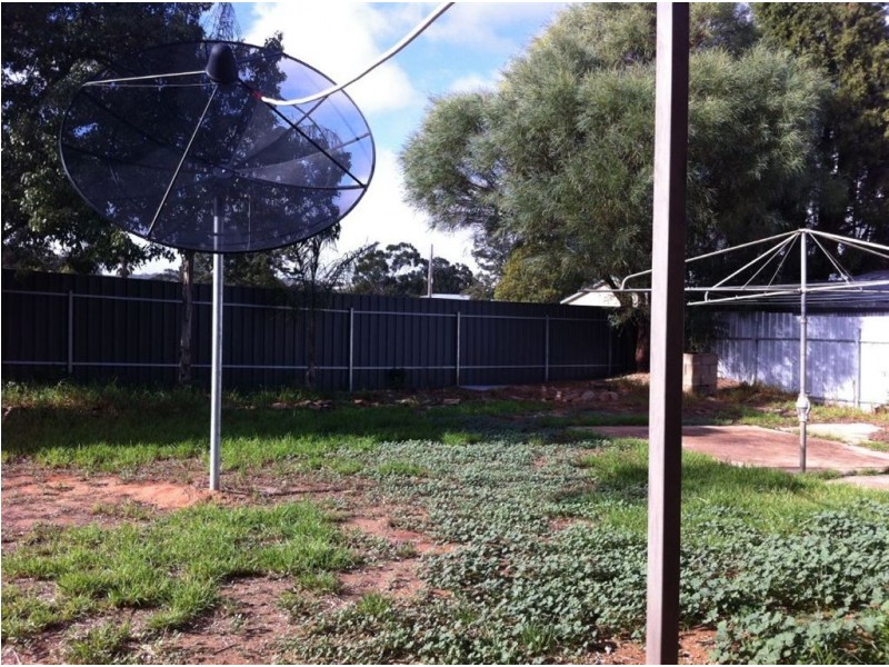 8 Sullivan Road, Elizabeth Park SA 5113