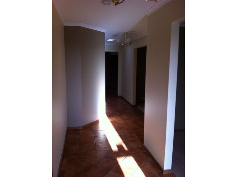 35 Gleeson Grove, Evanston Park SA 5116