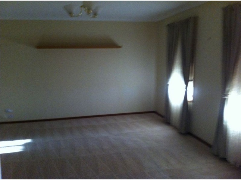 35 Gleeson Grove, Evanston Park SA 5116