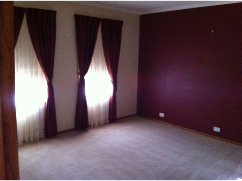 35 Gleeson Grove, Evanston Park SA 5116