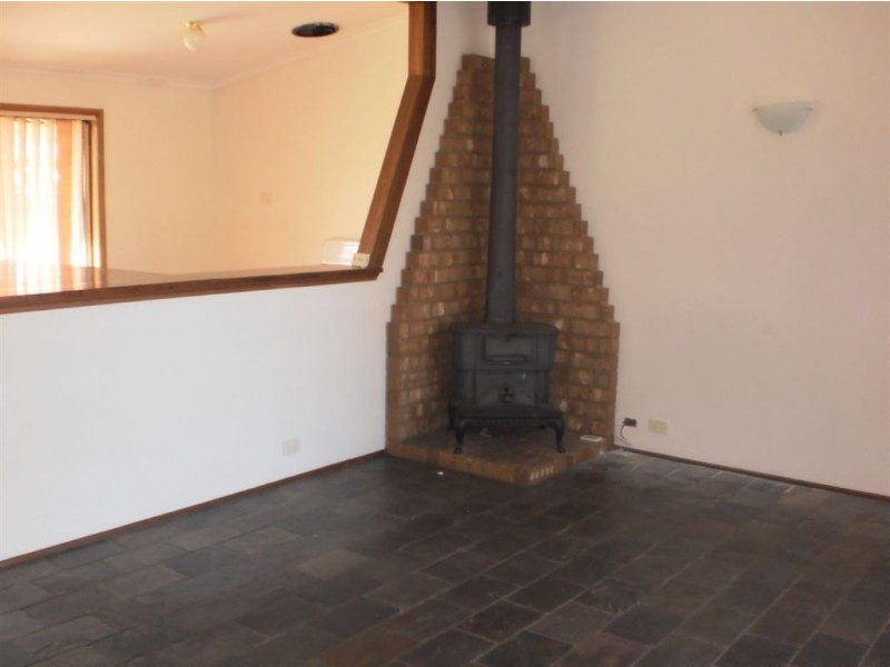 5 Everard Avenue, Andrews Farm SA 5114