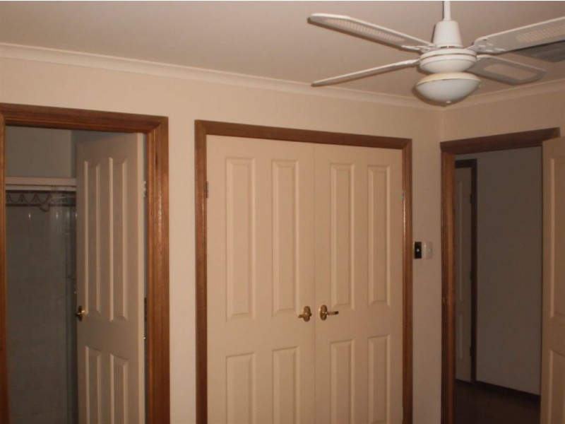 8 Creedon Close, Evanston Park SA 5116