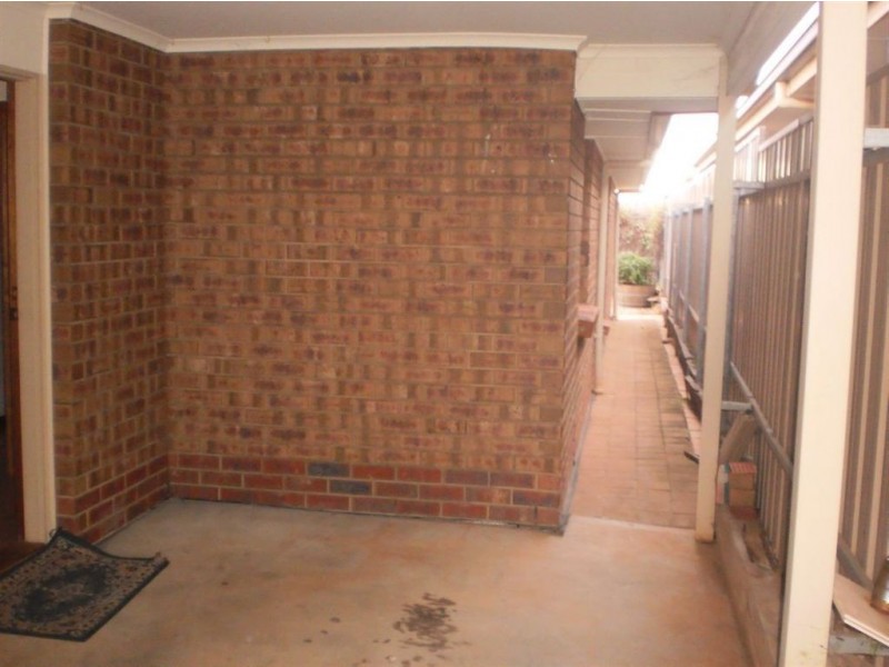 8 Creedon Close, Evanston Park SA 5116