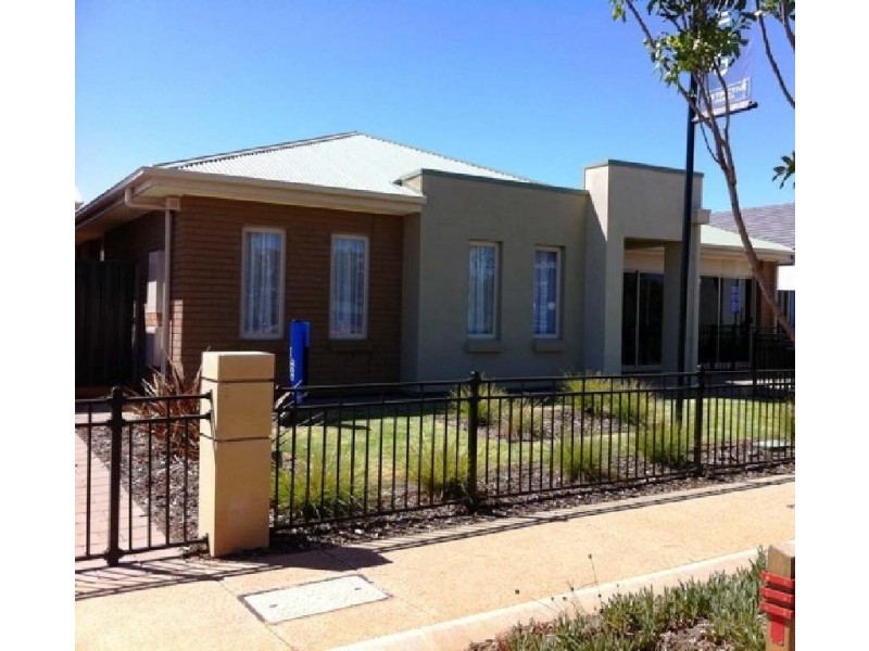 12 East Parkway, Andrews Farm SA 5114