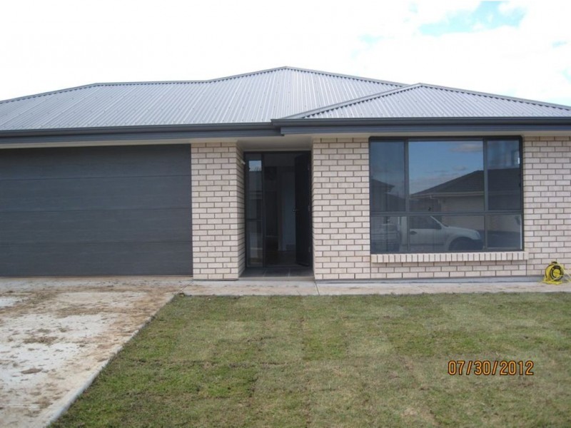 32 Oxford Drive, Andrews Farm SA 5114