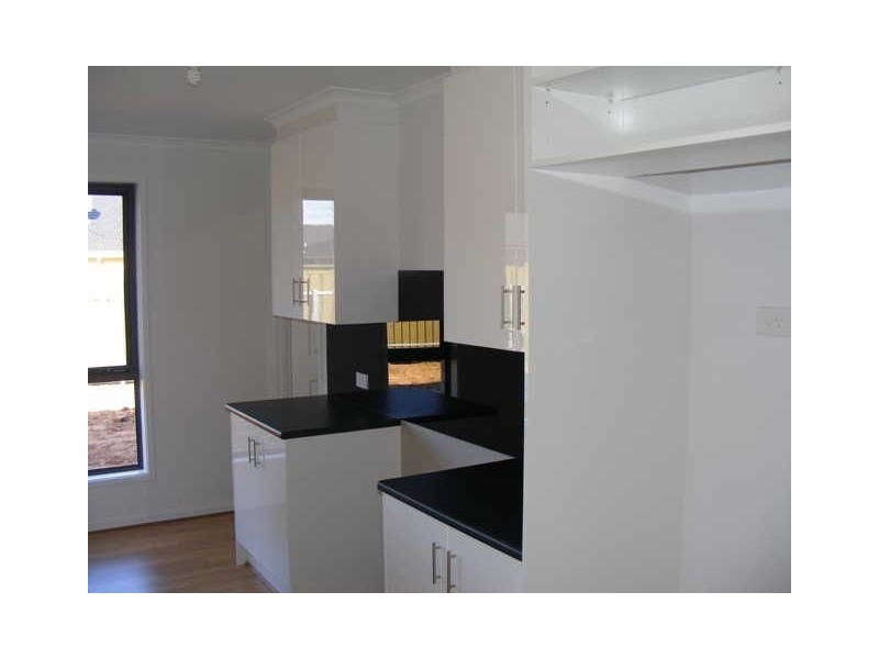 32 Oxford Drive, Andrews Farm SA 5114