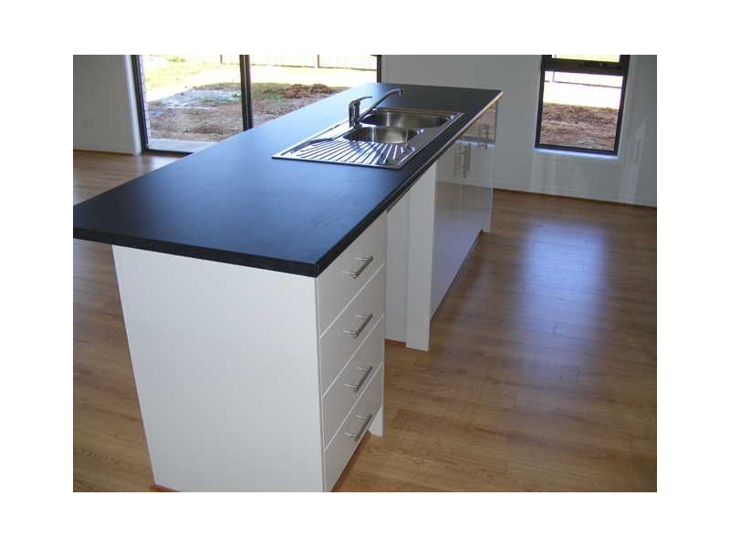 32 Oxford Drive, Andrews Farm SA 5114