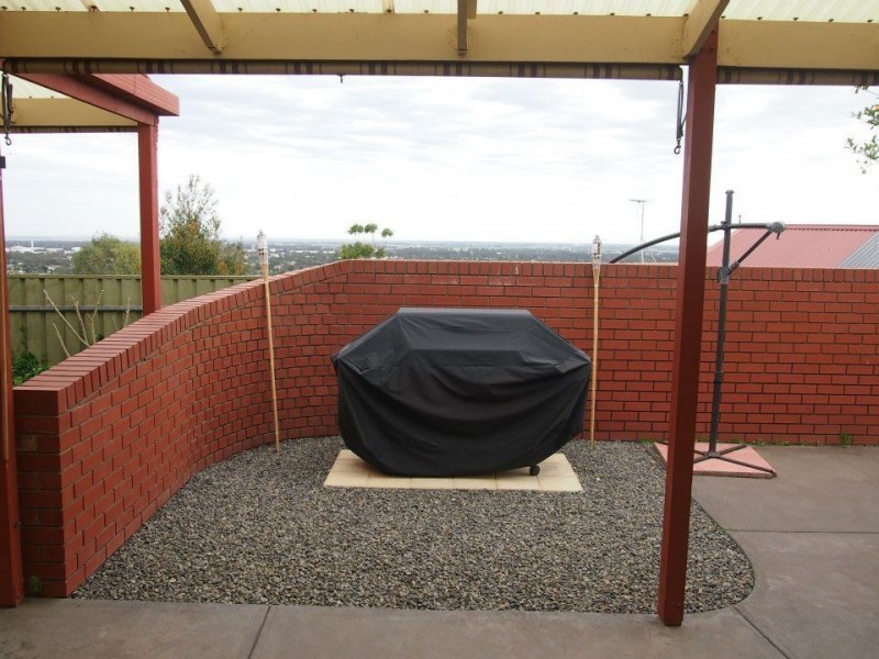 3 Hampton Court, Hillbank SA 5112