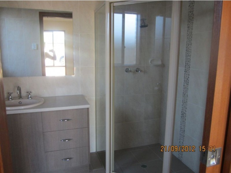 5 Mcgonigal Drive, Willaston SA 5118