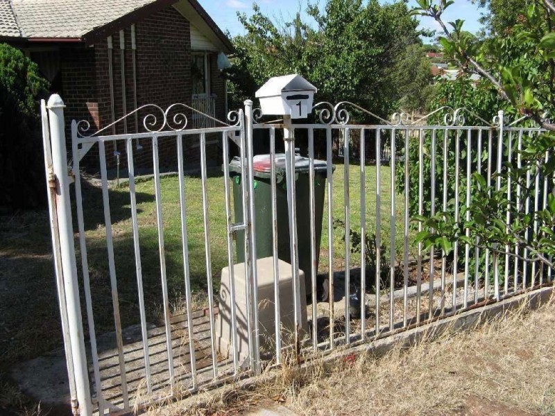 1 Dargie Avenue, Hope Valley SA 5090