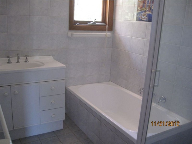 1 Dargie Avenue, Hope Valley SA 5090