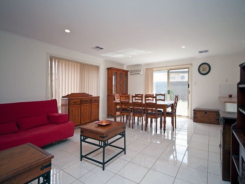 4 Macquarie Avenue, Hillcrest SA 5086