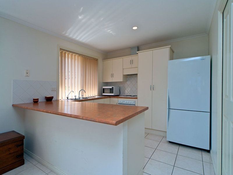 4 Macquarie Avenue, Hillcrest SA 5086