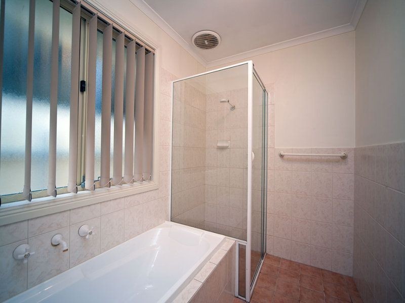 4 Macquarie Avenue, Hillcrest SA 5086