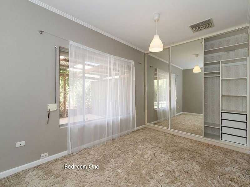 60 Sunnyside Drive, Evanston Park SA 5116