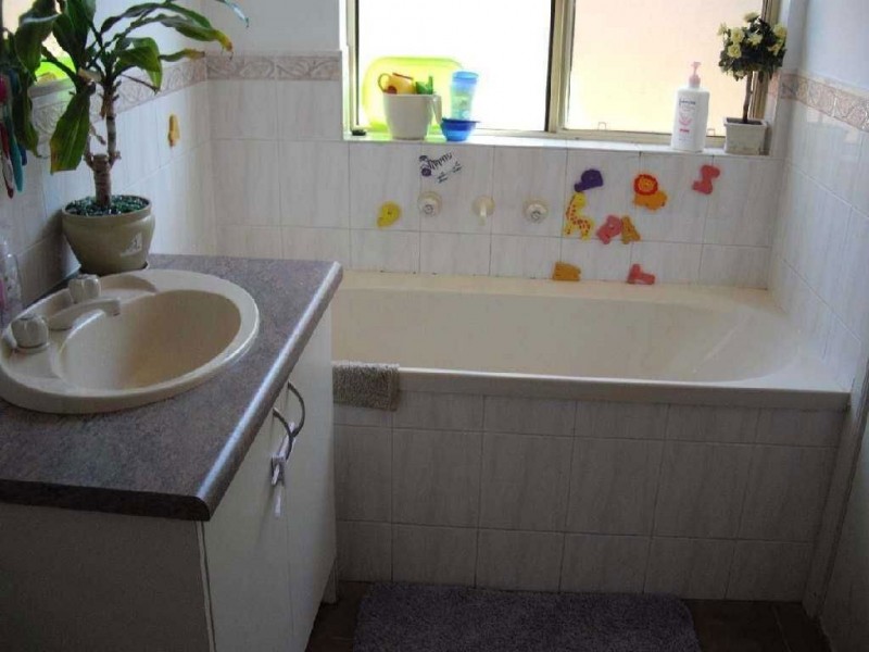 26 Angas Avenue, Evanston Park SA 5116