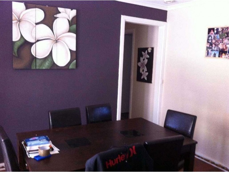 9 St Albans Road, Evanston Park SA 5116