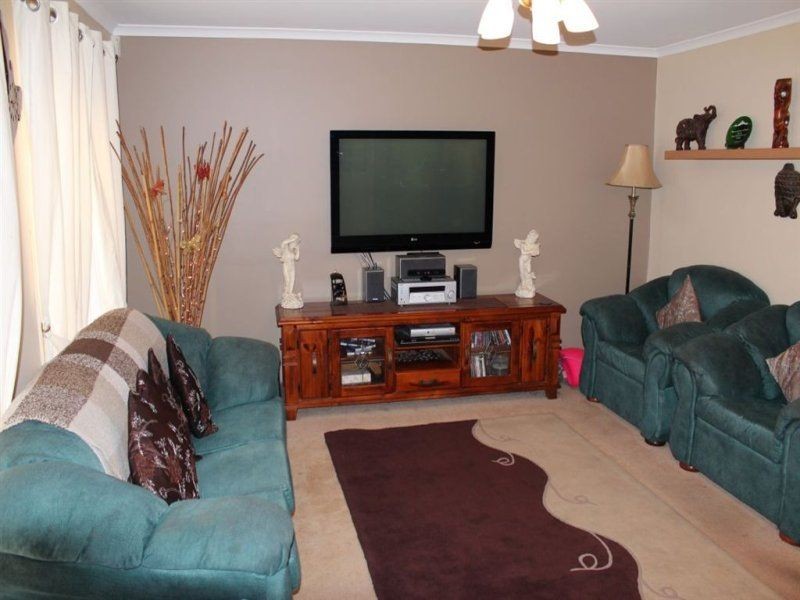 18 Oaklands Circuit, Hewett SA 5118