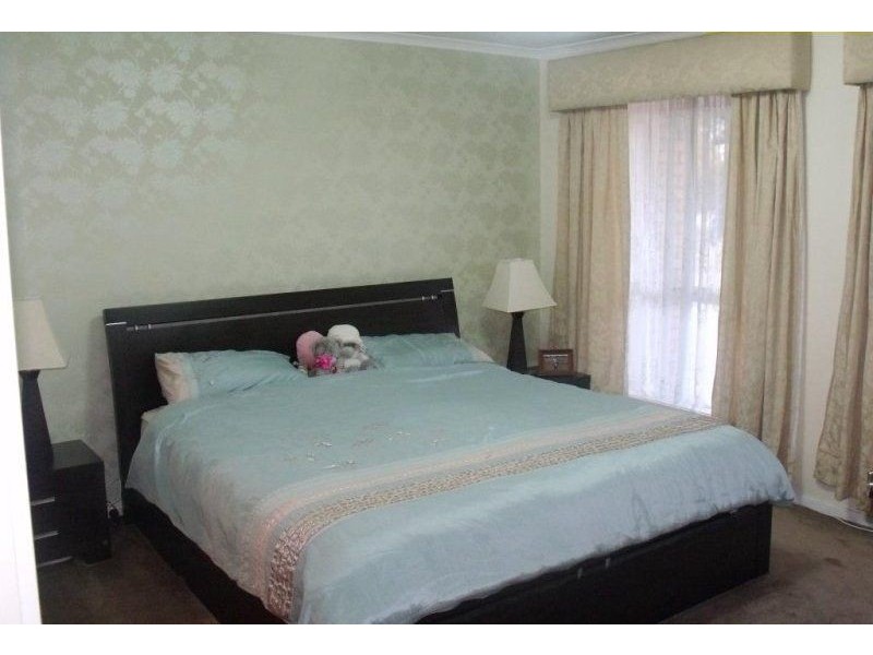 15 Dawn Close, Andrews Farm SA 5114