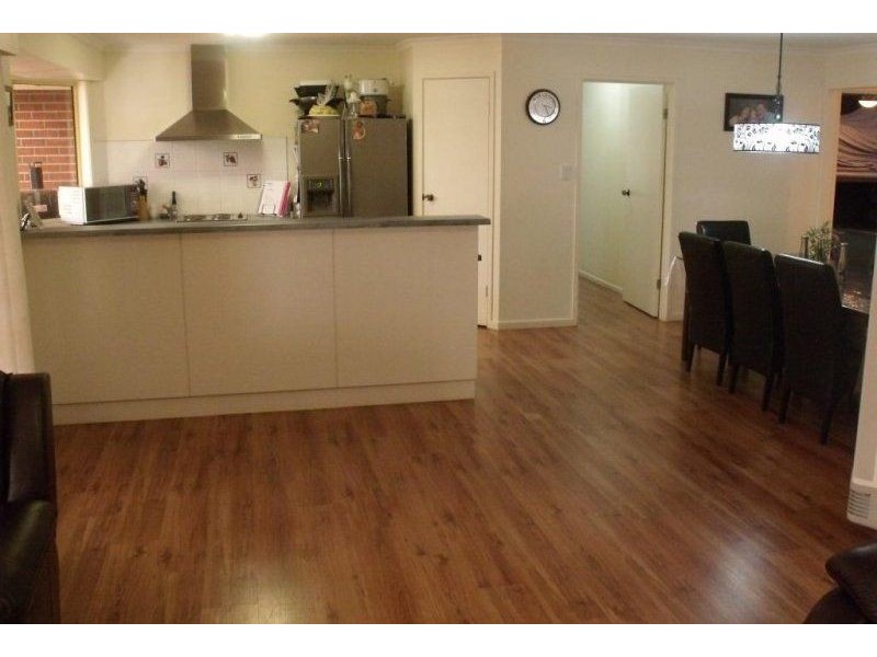 15 Dawn Close, Andrews Farm SA 5114