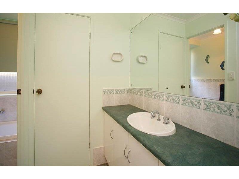 15 Dawn Close, Andrews Farm SA 5114