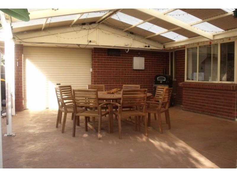 15 Dawn Close, Andrews Farm SA 5114