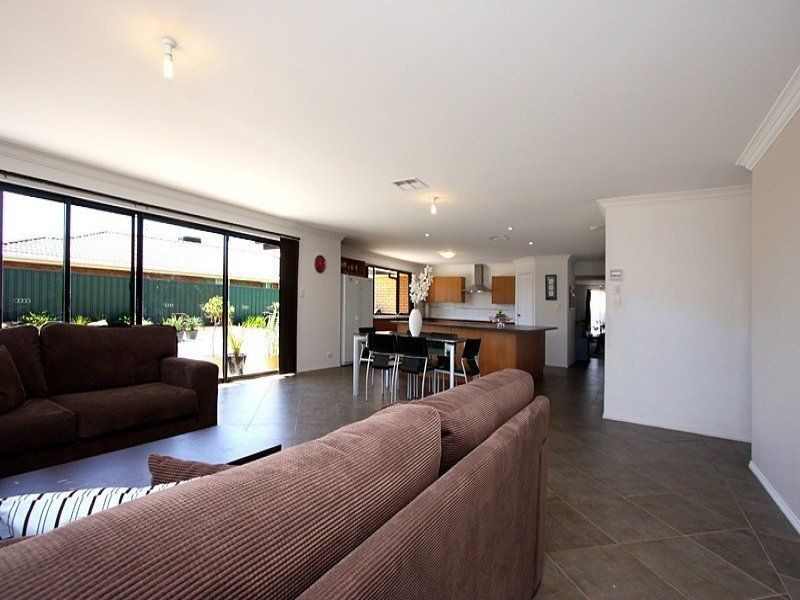 12 Jemalong Crescent, Roseworthy SA 5371