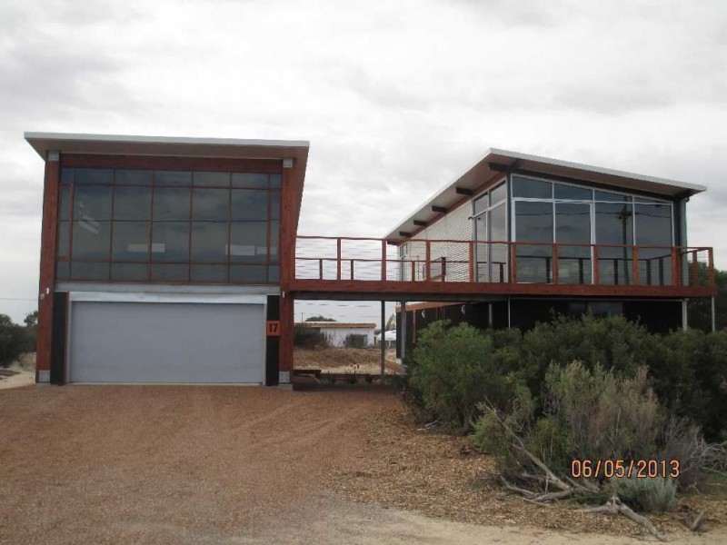 17 The Esplanade, Thompson Beach SA 5501