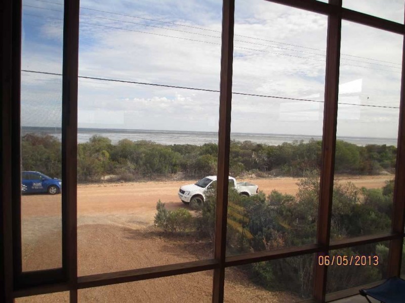 17 The Esplanade, Thompson Beach SA 5501