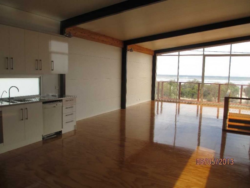 17 The Esplanade, Thompson Beach SA 5501