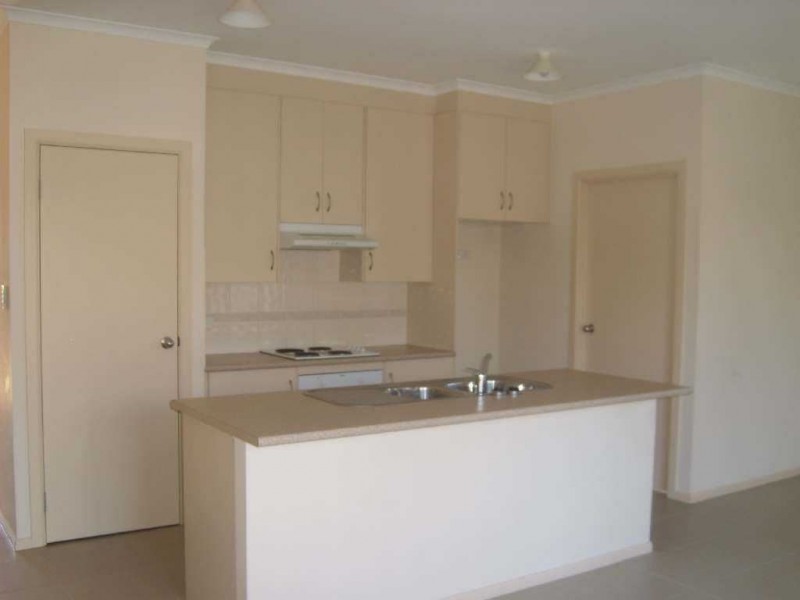 10C Ayling street, Willaston SA 5118