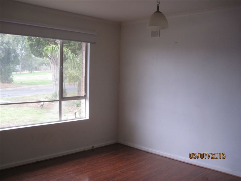 11 Windsor Avenue, Para Hills SA 5096