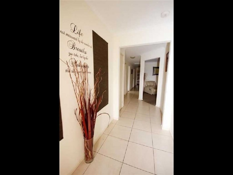 15 Lumsden Court, Evanston Park SA 5116