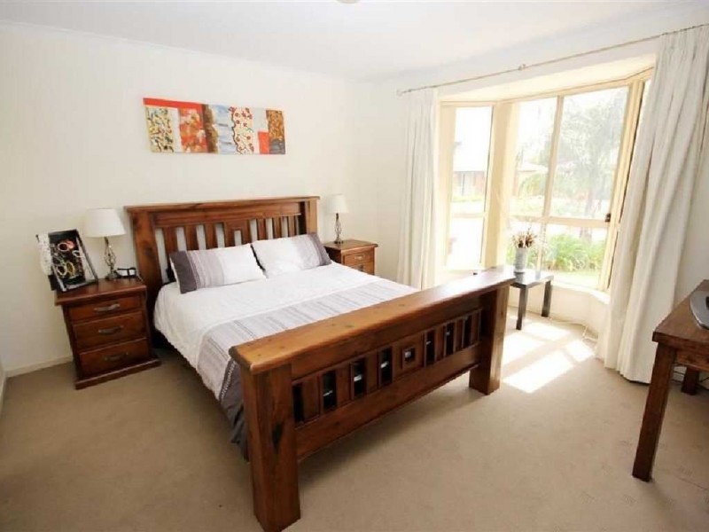 15 Lumsden Court, Evanston Park SA 5116