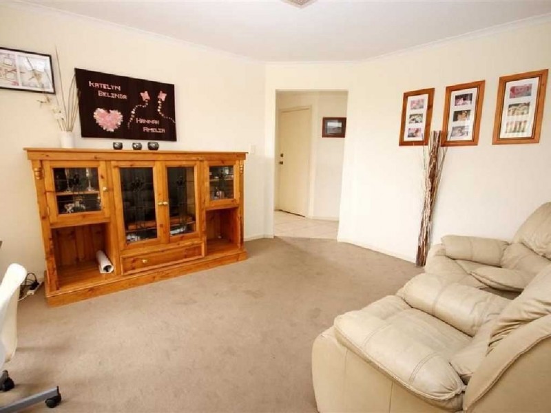 15 Lumsden Court, Evanston Park SA 5116