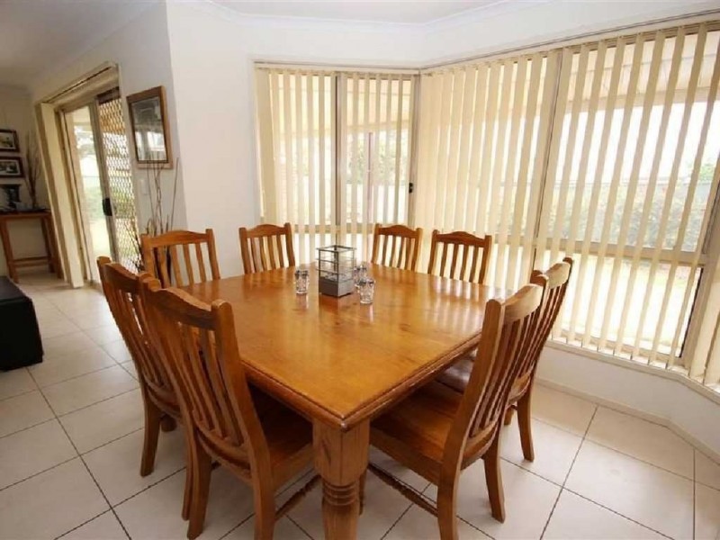 15 Lumsden Court, Evanston Park SA 5116