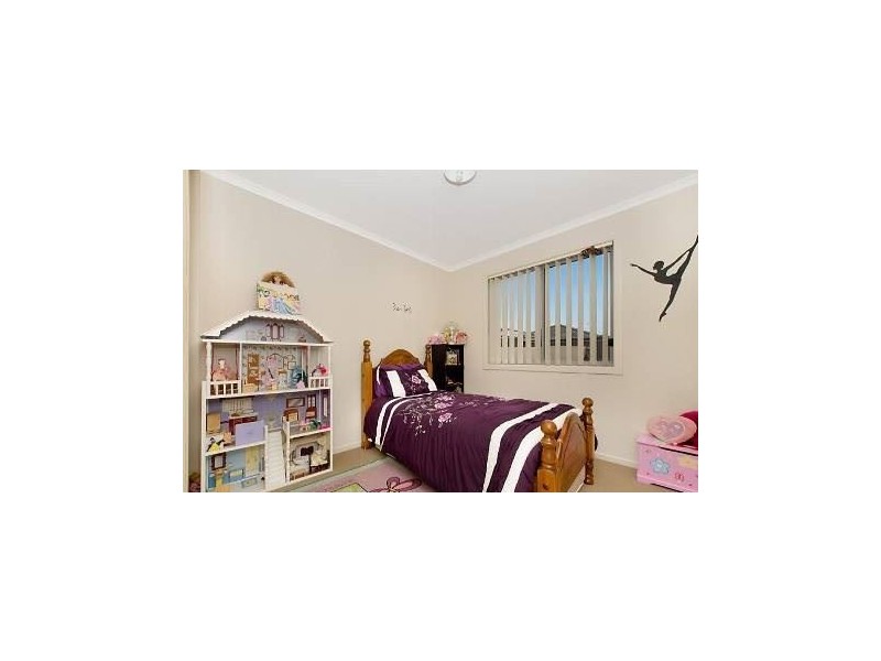 90 Lakeside Drive, Andrews Farm SA 5114