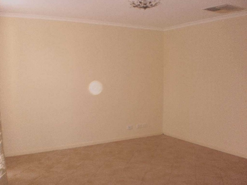 31 Thiele crescent, Evanston Park SA 5116