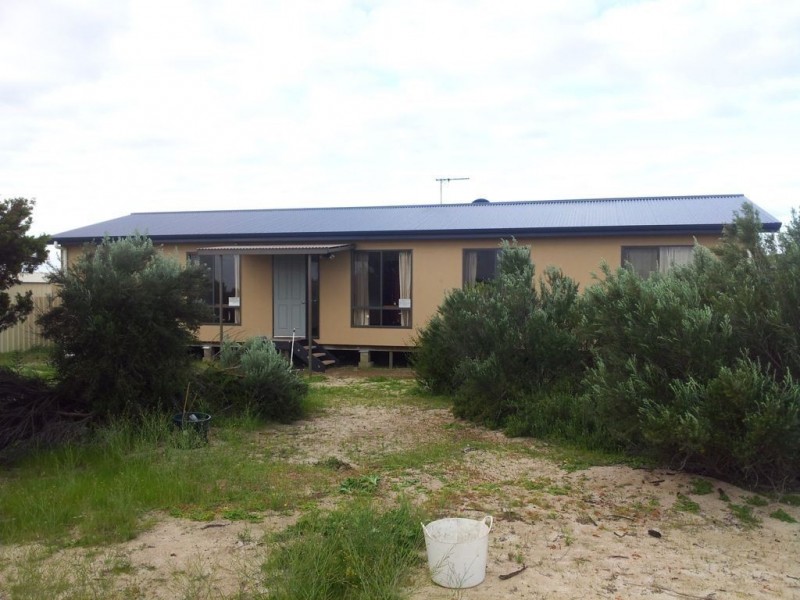 21 The Esplanade, Thompson Beach SA 5501