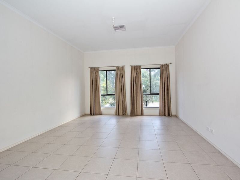 27 Rosella Circuit, Hewett SA 5118