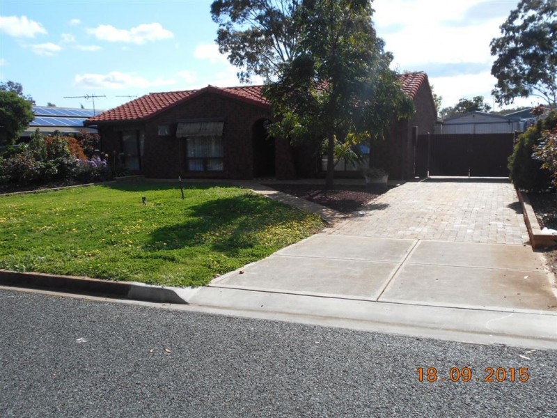 8 McDonnell Terrace, Evanston Gardens SA 5116