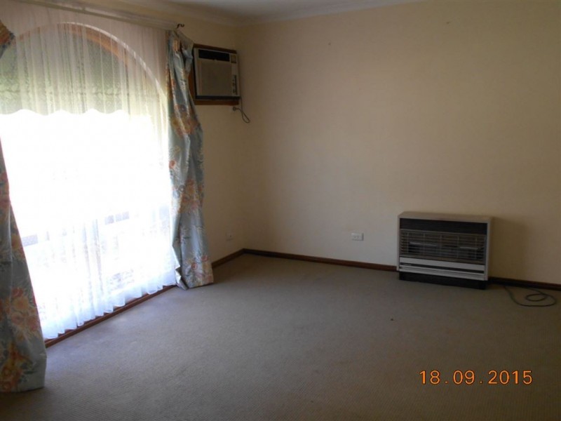 8 McDonnell Terrace, Evanston Gardens SA 5116