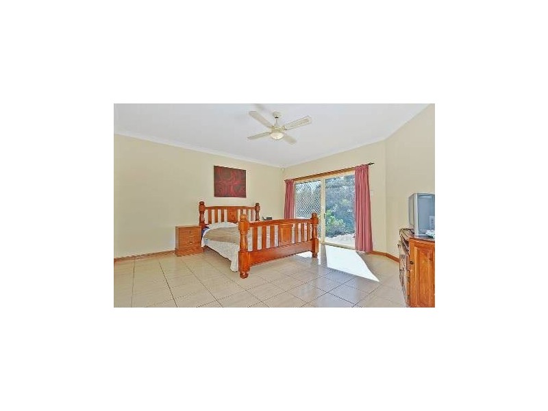 13 Sandpiper Way, Hewett SA 5118