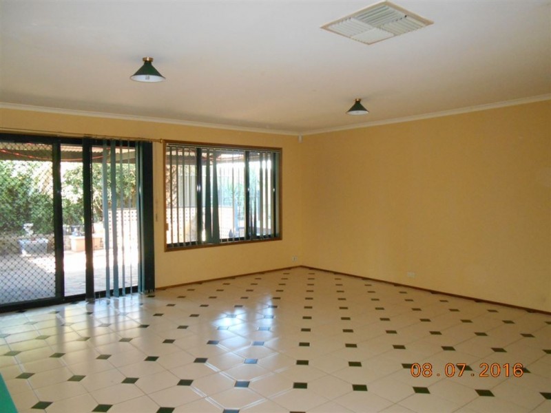 12 Williams Street, Evanston Park SA 5116