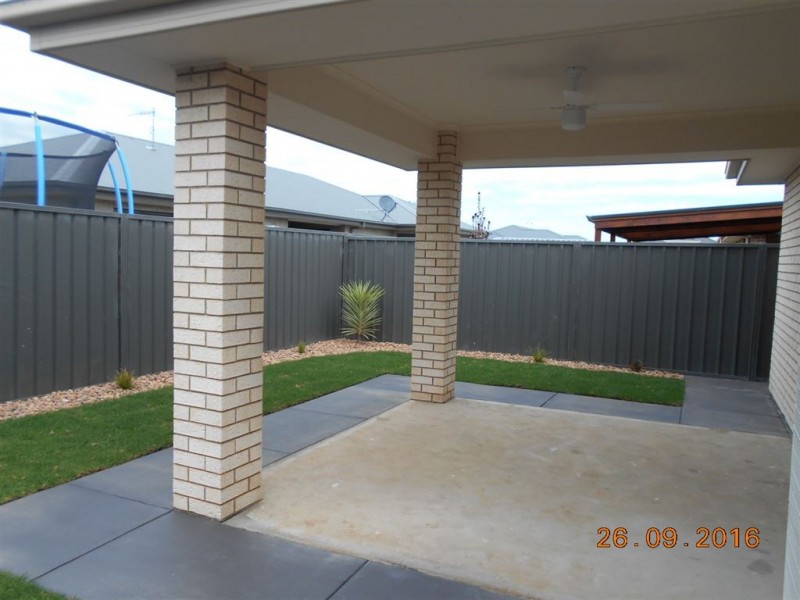 6 Pearce Road, Evanston Gardens SA 5116