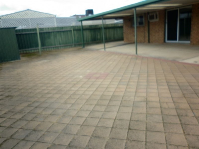 10 President Avenue, Andrews Farm SA 5114