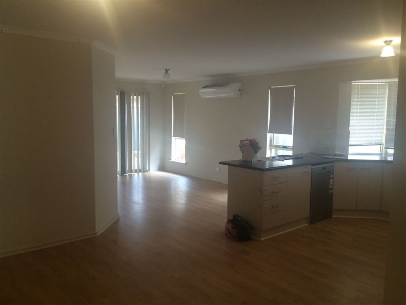 4 Hollow Drive, Andrews Farm SA 5114