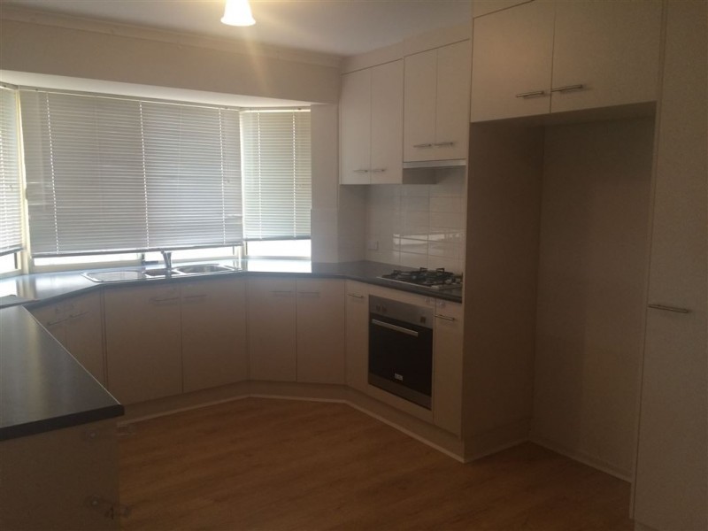 4 Hollow Drive, Andrews Farm SA 5114