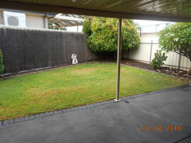 4 Macquarie Avenue, Hillcrest SA 5086