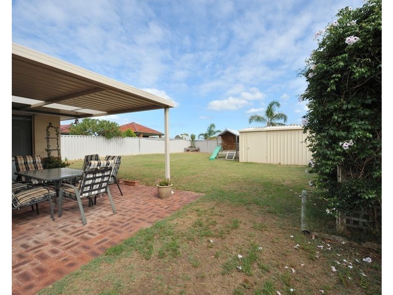 5 Mauritius Court, Waikiki WA 6169